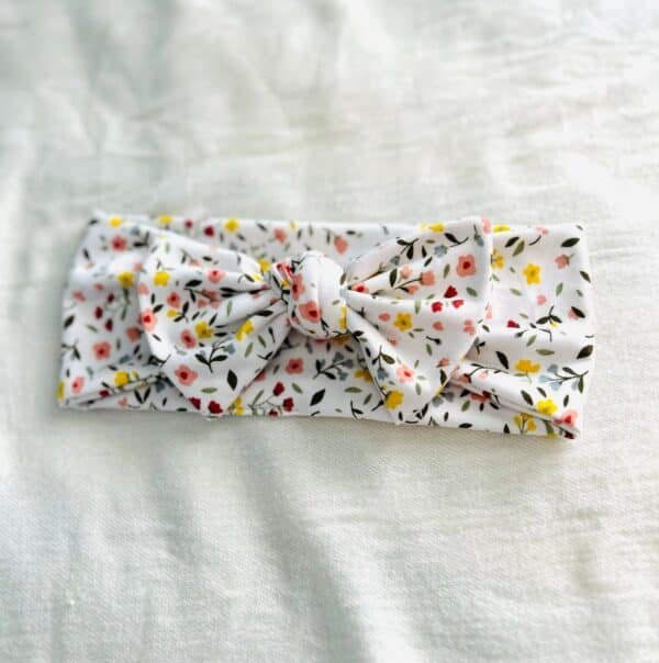White/floral headband