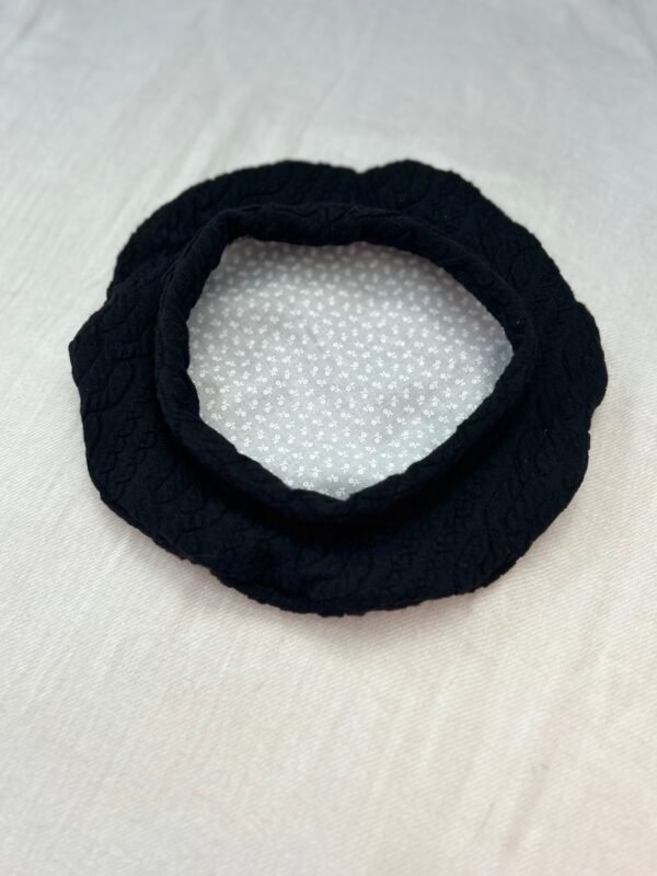 Black/design hat - Image 3