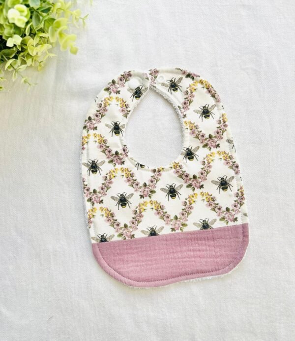 Purple floral bee bib