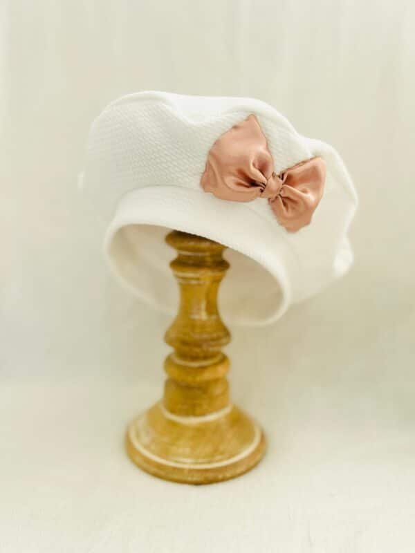White hat w/ bow - Image 2